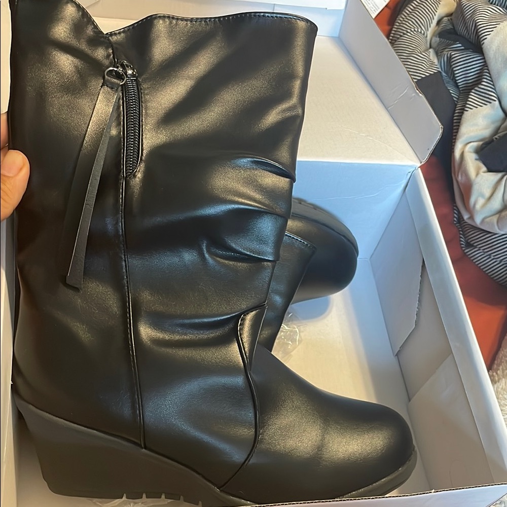 Black Women's Wedge Boots